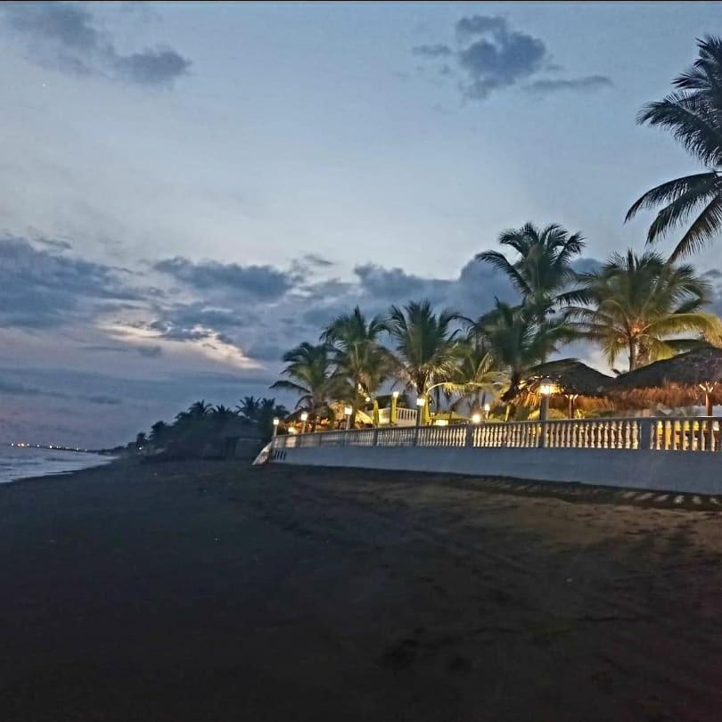 Hotel La Casona Beach El Guayabo Eksteriør billede